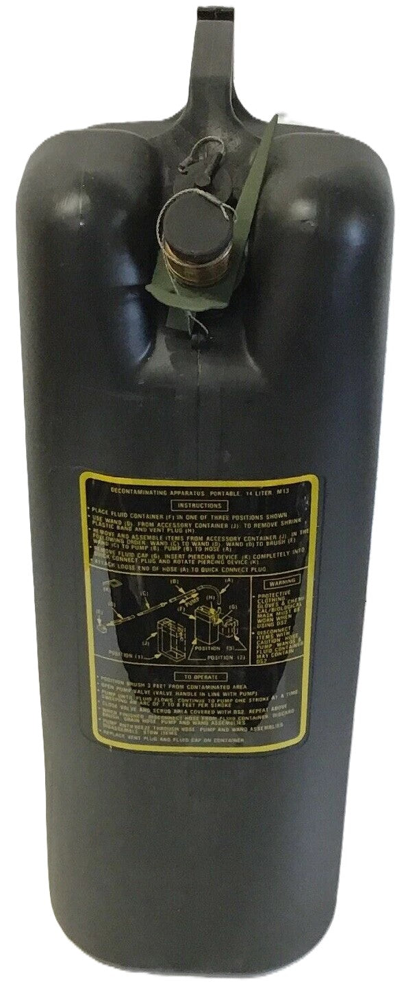 U.S. Army 14 Liter M13 Portable Decontaminating Apparatus / Container
